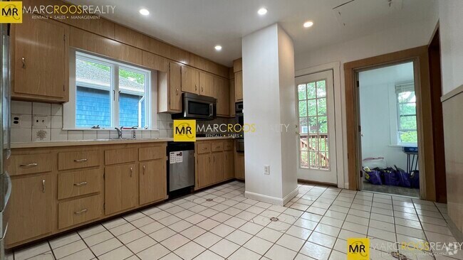 Building Photo - 11 Chetwynd Rd Rental