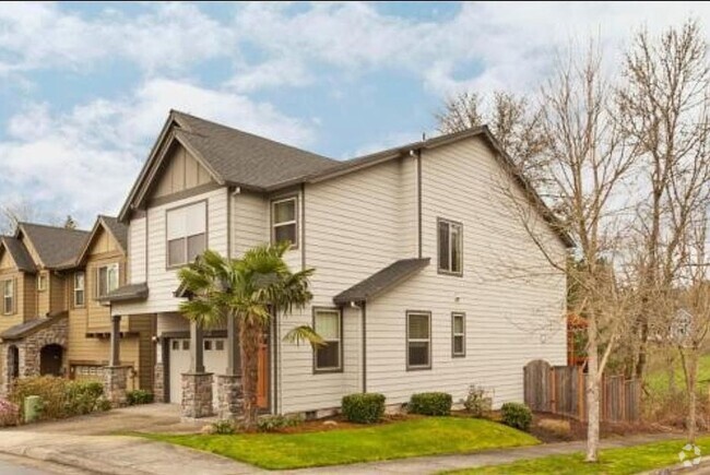 Building Photo - Great Home in Cedar Mill