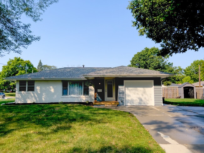 Building Photo - 4020 30th St Rental