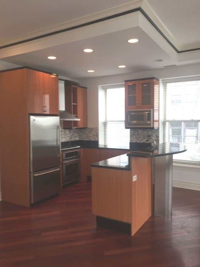 Photo - 36 S Ashland Ave Unit 303