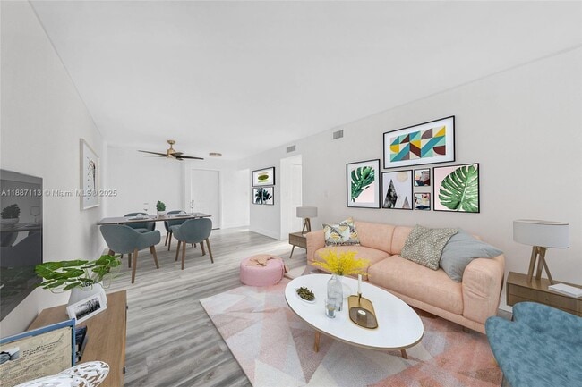 Building Photo - 910 Jefferson Ave Unit 4A