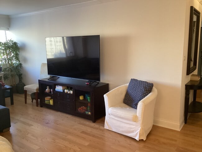 Photo - 1415 N Dearborn Pkwy Unit 22C