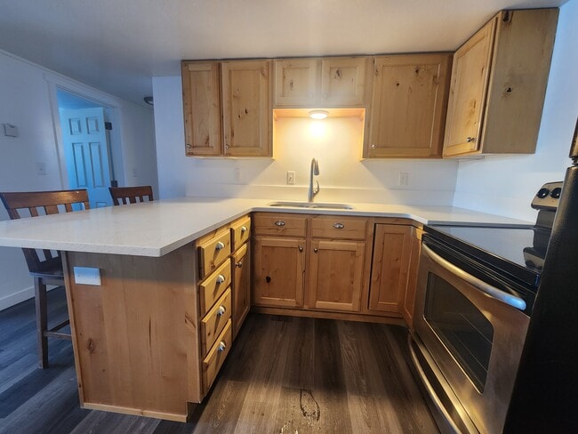 Photo - Harris Apartments Unit 17