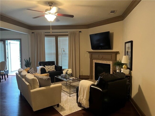 Photo - 665 Township Cir