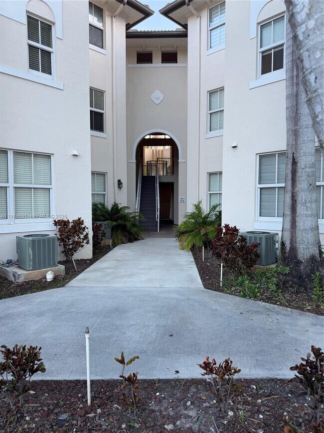 Photo - 11603 NW 89th St Unit 109