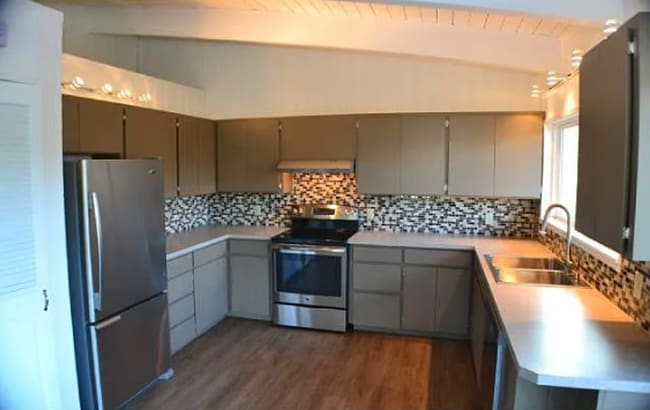 Photo - 195 E Elliott Way Unit Upper