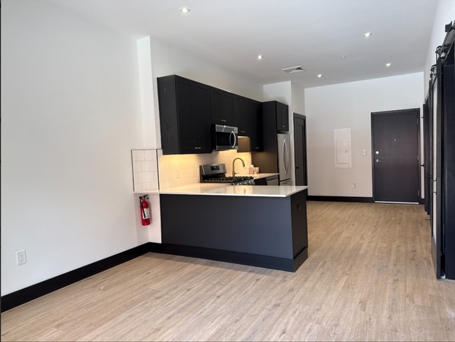 Building Photo - Watermark - 41 Larry Holmes Drive Unit 432