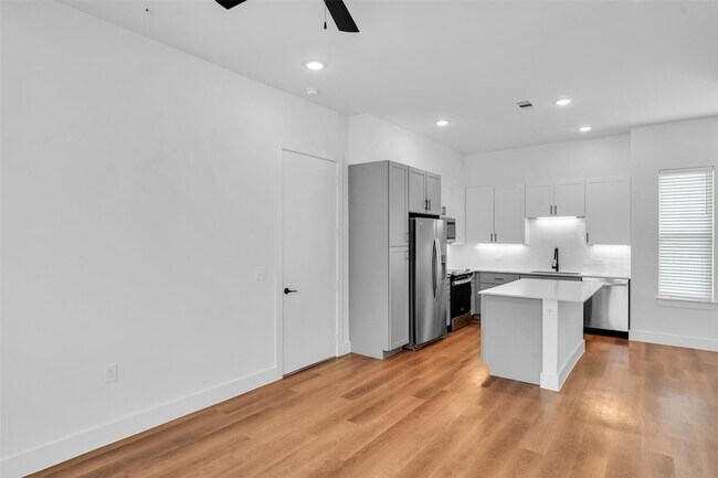 Photo - 1792 Collie Ct