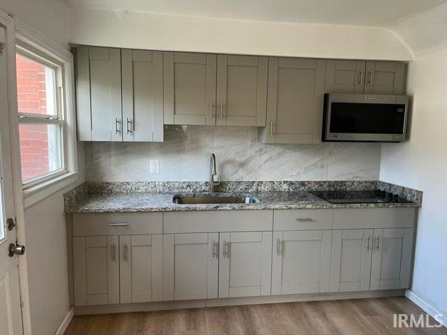Photo - 957 S Spring St