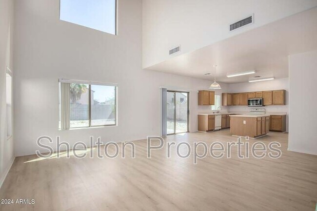 Photo - 17229 W Caribbean Ln