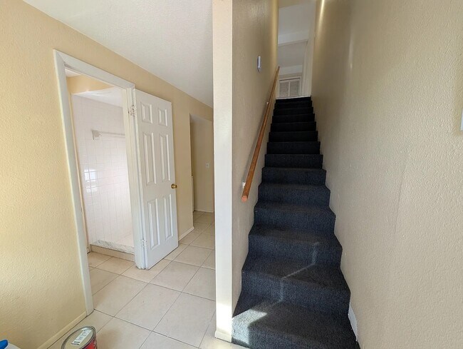 Photo - 1118 15th St W