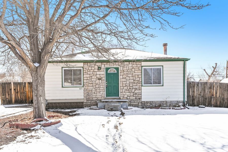 Photo - Spacious 4-Bedroom Rental at 1871 Julian St in Denver! Come check out this home in Barnum