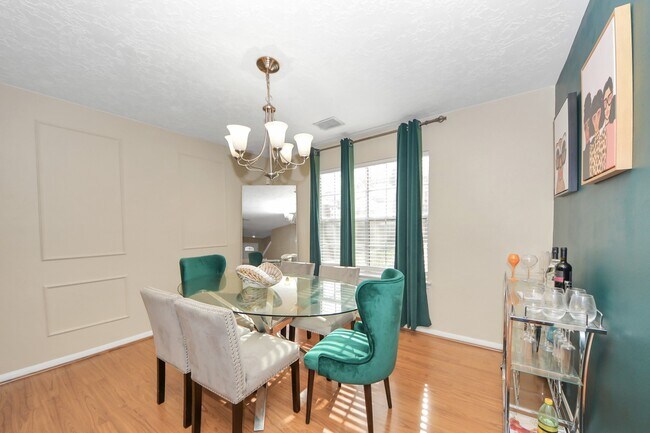 Photo - 13843 Dentwood Dr