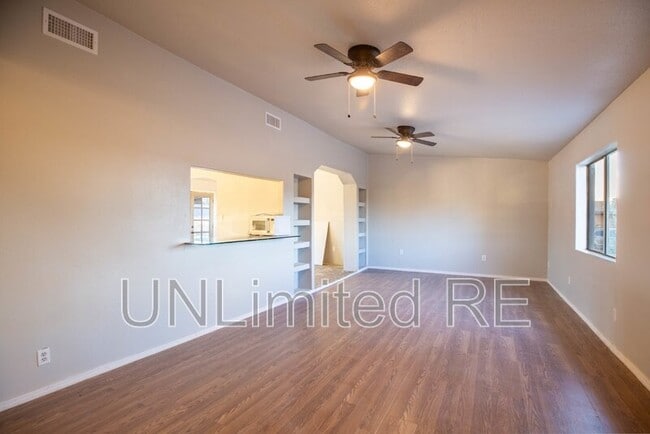 Photo - 3281 E Desert Dr