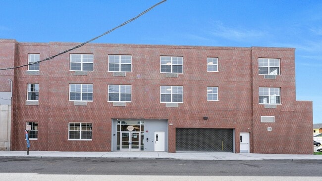 Photo - 1 Center St Apartment Unit 305