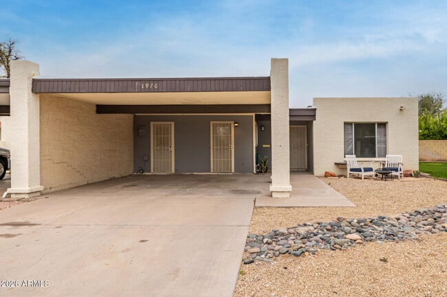 Photo - 1976 E Del Sur Dr