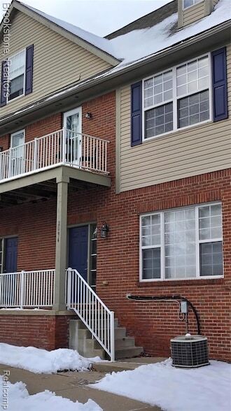 Building Photo - 2096 Cloverly Ln Unit 30