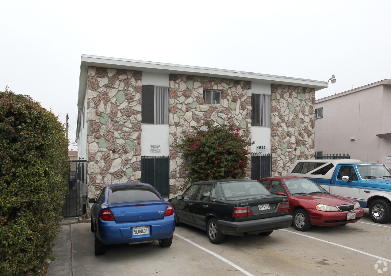 Primary Photo - 4033 36th St Apartments