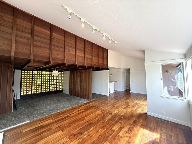 Photo - UNIQUE THREE BEDROOM TWO BATH MODERNIST MI...