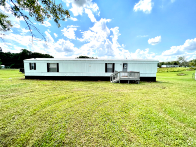 Building Photo - 3915 Wilkesboro Hwy Rental