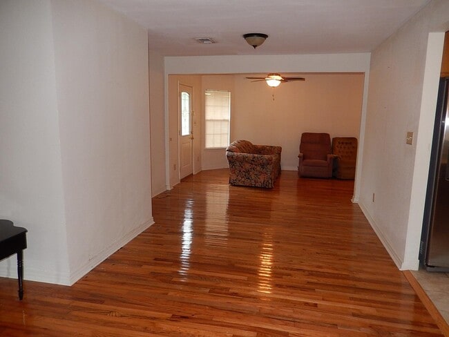 Photo - 307 N Dellview Dr