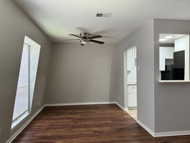 Photo - 2101 6th Ave N Unidad 12