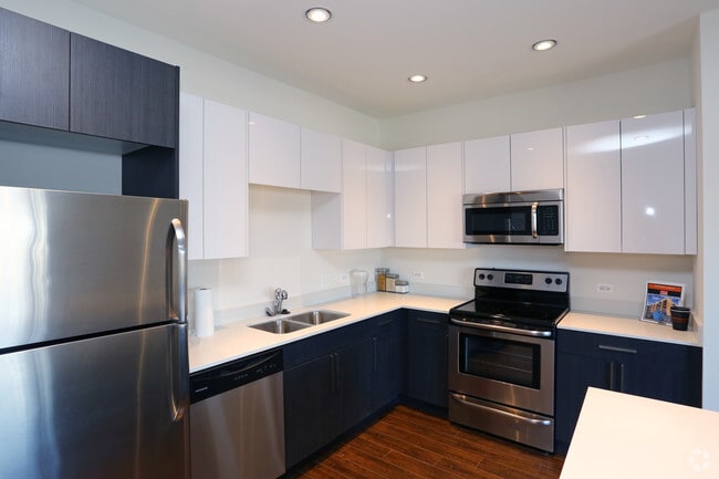 2BR, 1BA - Kitchen
