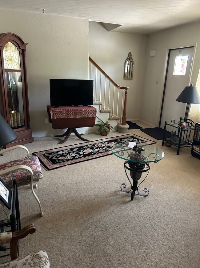 Photo - 112 Oak Rd