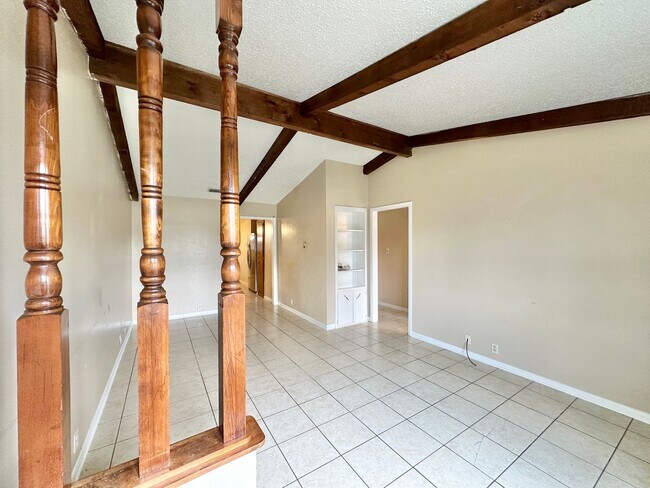 Photo - 2202 Shoemaker Dr Unidad 2202-2 Shoemaker