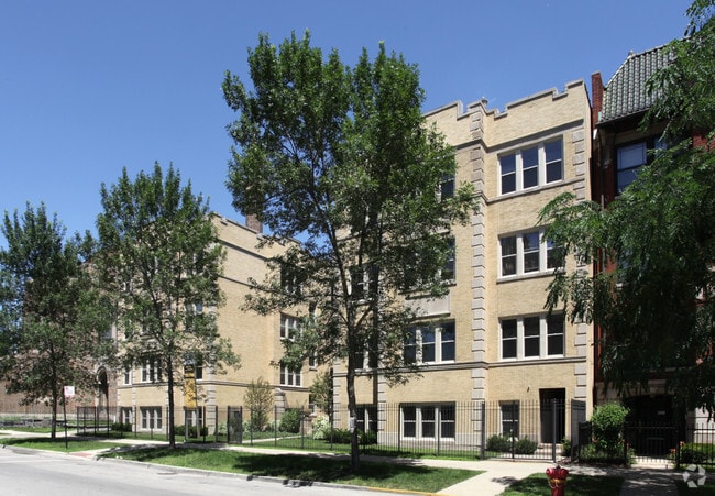 1118-28 E. Hyde Park Blvd.