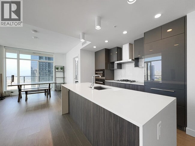 6511 Sussex Ave Unit 19xx