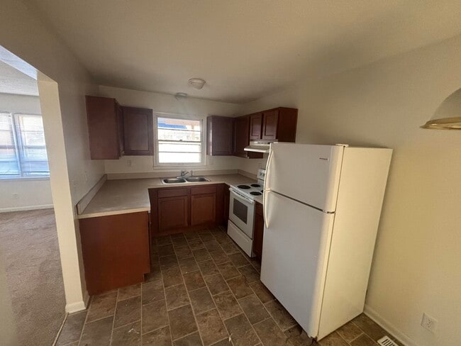 1469 Huntsville Dr