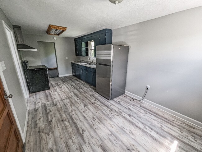 Photo - 337 Elm St Unit 337