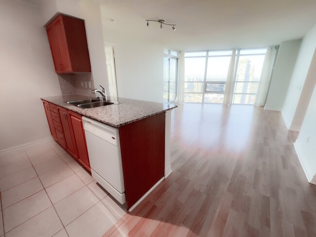Building Photo - 83 Borough Dr Unit 3106