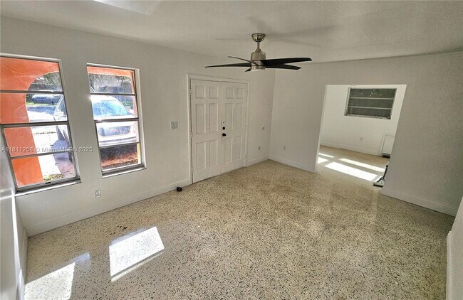 Photo - 2988 SW 21st Ter