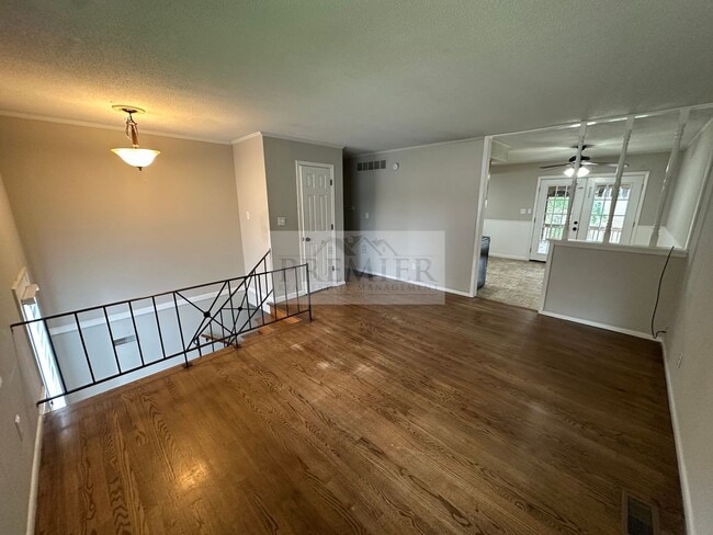Photo - 730 N Aztec Dr