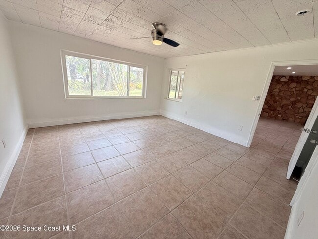 Photo - 100 Tampa Ave