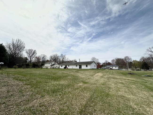 Photo - 295 Macrae Rd