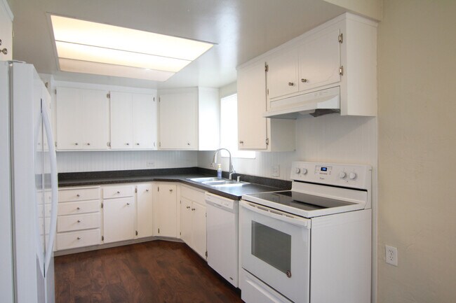 Photo - 1704 Sunset Ave