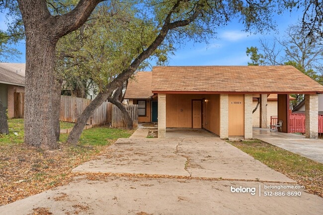 Photo - 1000 Milford Way