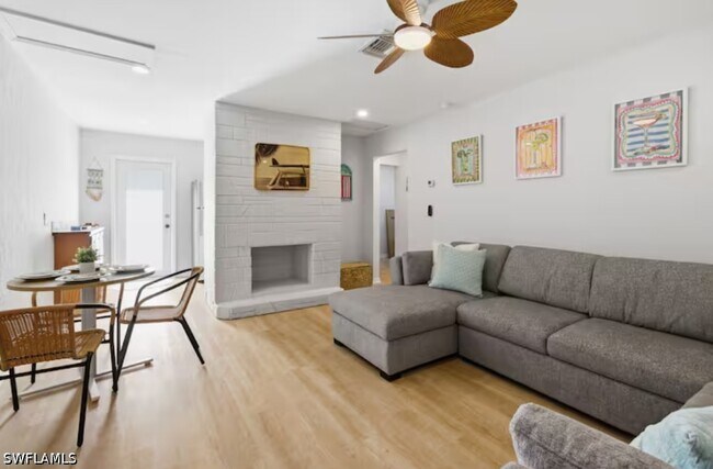 Photo - 2147 Washington Ave
