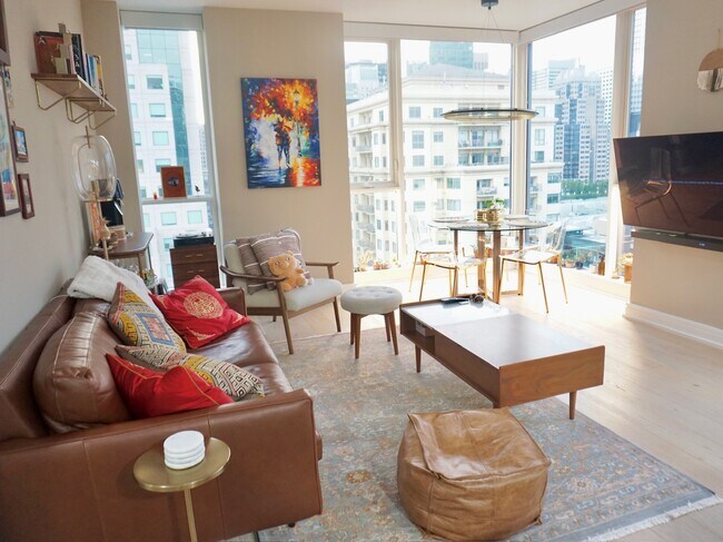 living room - 631 Folsom St Unit 16A