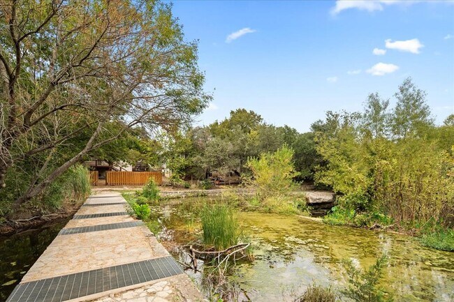 Photo - 220 Sailmaster St