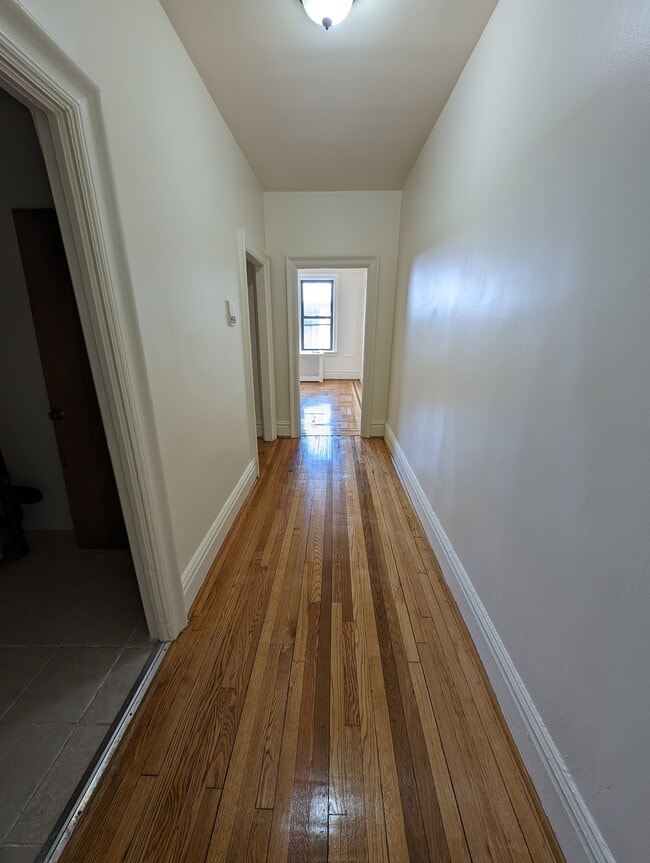 Building Photo - 7612 Park Ave Unit C-8