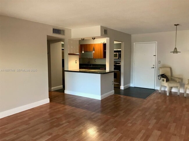 Photo - 10431 N Kendall Dr Unit D106