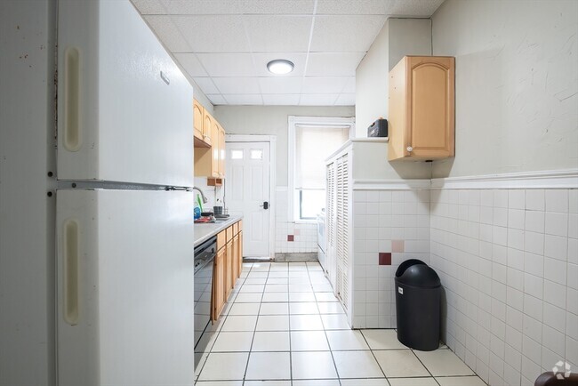 Building Photo - 5 Linden St Unit 1 Rental