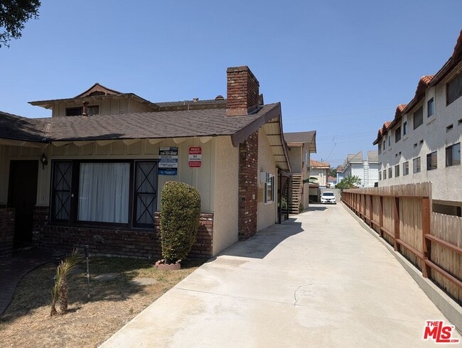 Photo - 307 N Curtis Ave