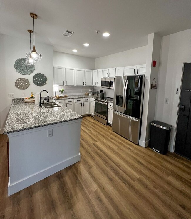 Photo - 206 Town Center Dr