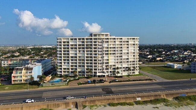 Building Photo - 7700 Seawall Blvd Unit 702