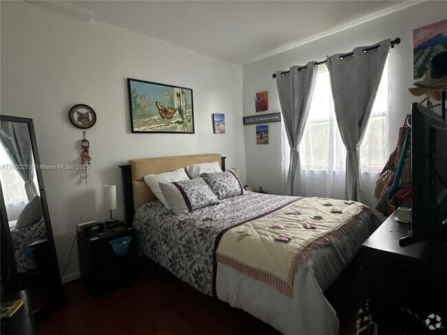 Building Photo - 6380 NW 114th Ave Unit 305 Rental